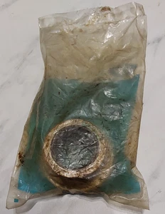 Conjunto de buje y sello Ford OEM D9ZZ-7548-B repuesto genuino mantenimiento reparación - Imagen 1 de 2