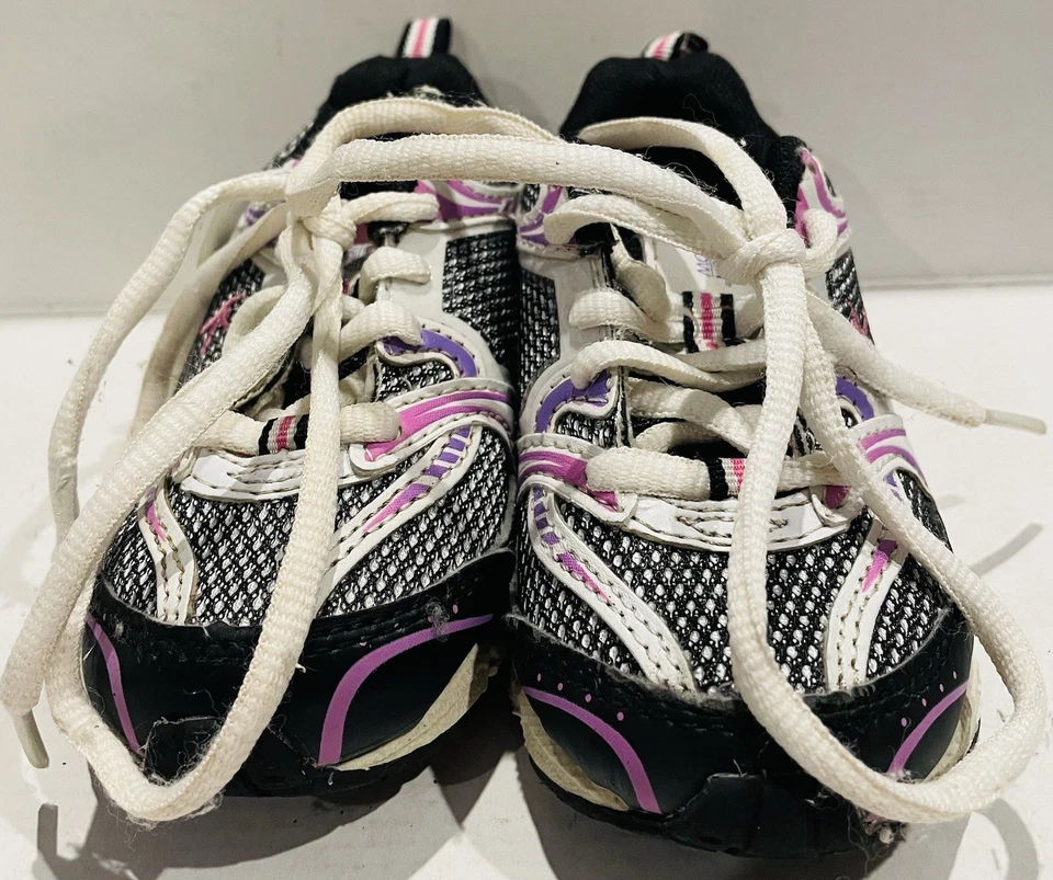 DANSKIN NOW LARA ДЕВОЧКИ ЯСЕЛЬНОГО ВОЗРАСТА ЧЕРНЫЙ РОЗОВЫЙ КРОССОВКИ ОБУВЬ РАЗМЕР 7 [AF] - Изображение 1 из 4