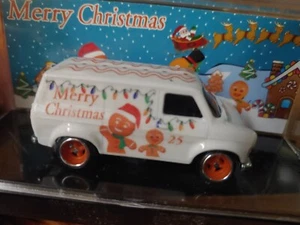 CS Customs Chris Stangler PERSONALIZZATO Buon Natale Hot Wheels Ford Transit Van - Foto 1 di 3