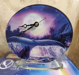 Westland Giftware-Christian Riese Lassen the dolphin tale-heavy glass-Clock -NEW - Picture 1 of 13