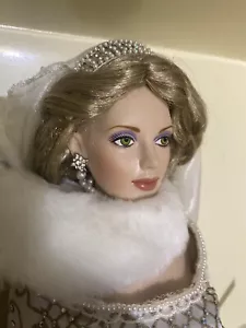 Franklin neuwertige Katerina Vinyl Porträtpuppe - Bild 1 von 6