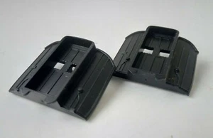 Hornby OO Gauge LNER Gresley Coach End Black Door Panel Piece Pair (2) R435-020 - Picture 1 of 3