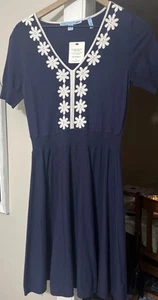 DRAPER JAMES Womens M Sweater Dress Navy Blue White Short Sleeve Fit & Flare - Picture 1 of 4