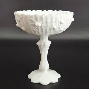 De Colección Fenton Blanco Leche Vidrio Col Rosa Patas Compota 7.5" H x 6.25" D - Imagen 1 de 11
