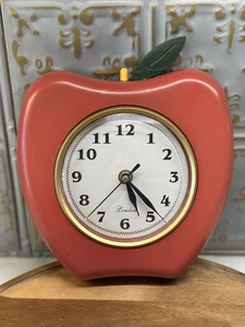 Vintage Battery Powered Apple Shaped Wall Clock Working Condition - Picture 1 of 9
