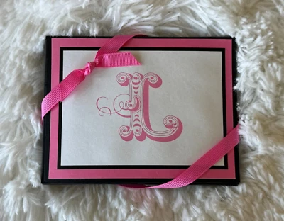 Nuevo sello monograma letra “L” rosa y crema tarjetas de notas en blanco y sobres  Foto 1 de 4