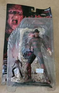 McFarlane Movie Maniacs Series 1 A Nightmare on Elm Street Freddy Krueger - Picture 1 of 10