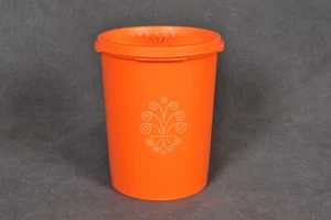 Vintage Tupperware Servalier #811 Orange Canister With #812 Lid - Picture 1 of 8
