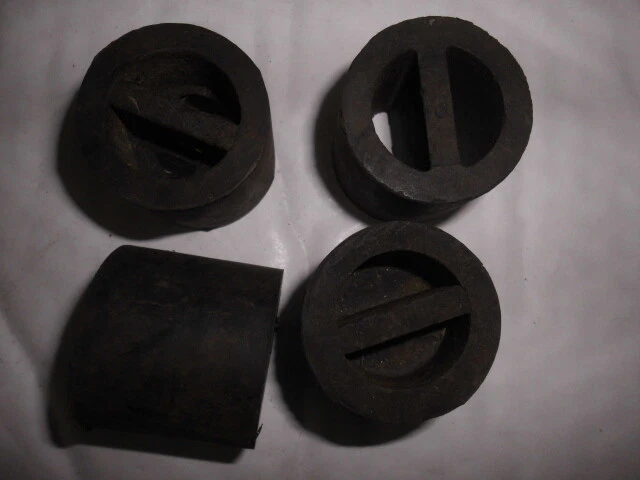 FORD ETC EXHAUST  MOUNTINGS JOB LOT OF 4  N.O.S. - Image 1 of 1