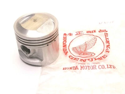 OEM Honda 13103-365-000 Piston (OS) (0.50) Oversize XL XL125 1974 - 1975 NOS NEW - Image 1 of 4