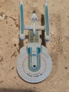 Star Trek micro machines USS ENTERPRISE 1701 B spaceship - Picture 1 of 5