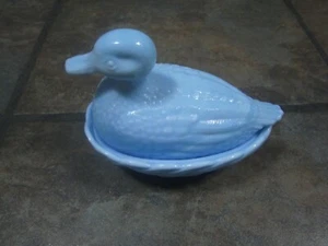 WESTMORELAND ~ BLAUE MILCHGLAS ENTE AUF 5" KORB-WEBENEST ~ GEBRAUCHT, IN EINWANDFREIEM ZUSTAND - Bild 1 von 4