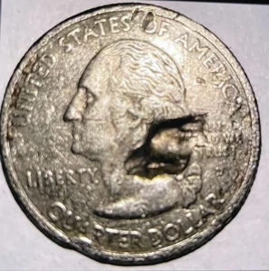 2002 P State Quarters Coin Strike Through Foreign 0bject Error coin. ERROR!! - Picture 1 of 2