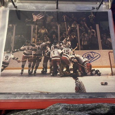 Foto de 8x10 de Al Michaels rara firmada autografiada 80 Milagro sobre hielo  Foto 1 de 2
