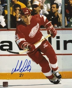 Adam OATES Signed 8x10 Photo! Detroit Red Wings “HOF” Legend ! w/COA - Picture 1 of 3