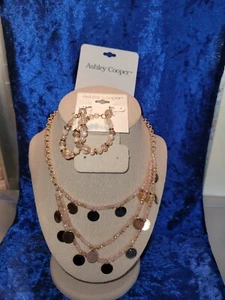 Ashley Cooper rosa Set, passende Halskette mit Ohrringen - Bild 1 von 5