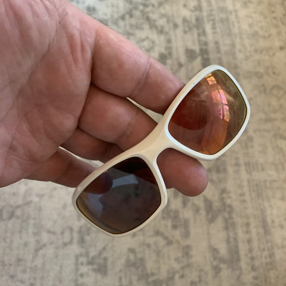 Gafas de sol blancas Julbo Rookie usadas hechas en Francia Foto 1 de 4