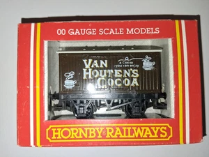 Hornby R 205, "Van Houten's Cocoa" Ventilated Van, OO Gauge - Picture 1 of 7