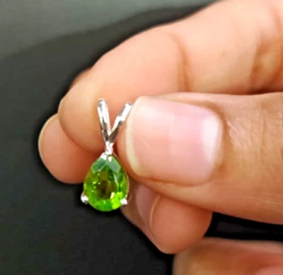 Colgante solitario plata 8x6mm ovalado simulado Perido regalo de Navidad para mujer Foto 1 de 4