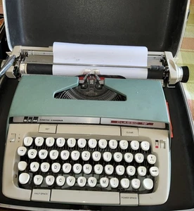 Schreibmaschine SCM SMITH CORONA Classic 12 Funktioniert - Bild 1 von 4