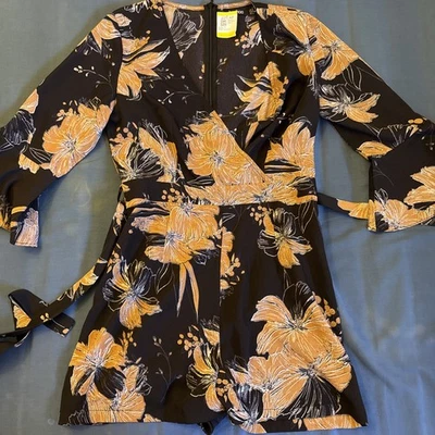 Romper fofo floral pequeno Boohoo - Imagem 1 de 4