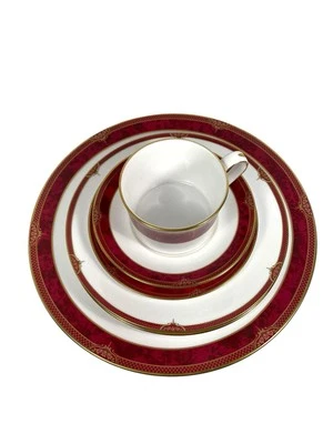 Spode Bordeaux 6 Piece Place Setting Red Border Gold Details  - Image 1 of 4