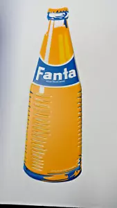 Insegna Bottiglia Fanta Metallo Finitura Arancione Opaca Retrò - Foto 1 di 5