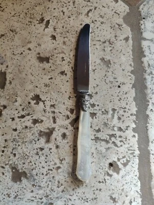 EME NAPOLEAN VINTAGE DINNER BUTTER KNIFE 18/10 ITALY IVORY COLORED HANDLE - Image 1 of 4