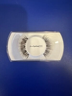 MAC false eyelashes B10 NEW - Image 1 of 3