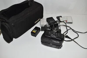 JVC Compact VHS Videomovie GR-AX2 w/AA-V3U Adapter & Batteries Lot (TOL90) - Picture 1 of 5
