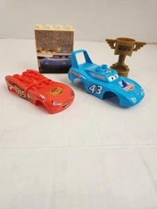 Mega Bloks Disney Cars Piston Cup Lightning McQueen And King Dinoco Incomplete - Picture 1 of 4