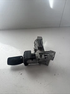 Ford Fiesta Mk7 08-18 Petrol Ignition Barrel & Key 8V51-3F880-CE - Picture 1 of 12
