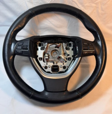 Volante BMW 528i 535i 550i 640I 650i 740i 750i OEM usado Foto 1 de 4