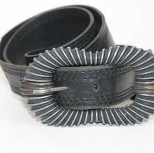 Vintage Black Leather Belt With Textured Metal Buckle Adjustable fits: 31 - 34" - Picture 1 of 7