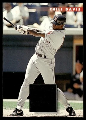 1996 Donruss #122 Chili Davis California Angels - Image 1 of 2