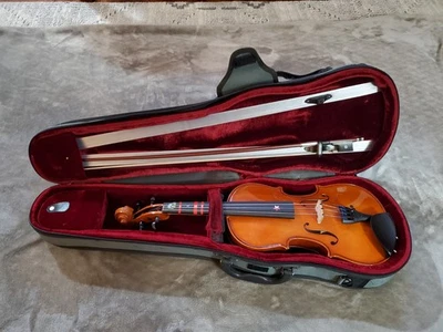 Anton Breton Violin Case, Bow & Chin-rest, Size: 1/2 - Image 1 of 4
