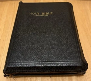 Holy Bible Concordance World KJV New & Old Testemant 1950’s Zipper Red Letter - Picture 1 of 11