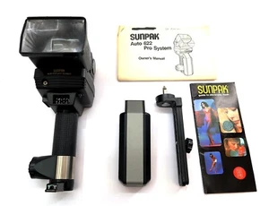 SUNPAK AUTO 622 PRO-SYSTEM Electronic Flash with Zoom Flash Head & CG-10 Battery - Picture 1 of 19