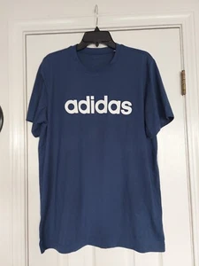 CAMISETA ADIDAS AZUL Y BLANCO MANGA CORTA MEDIDAS EN DESCRIPCIÓN - Imagen 1 de 2