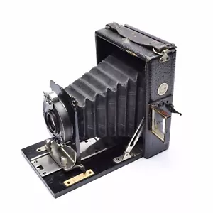 Thornton Pickard Filmak Folding Camera with Salex Anastigmat f/ 6.8 Lens. 1923 - Picture 1 of 6