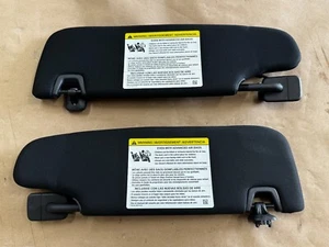 Par de parasoles para Ford Mustang 2024 cupé - OEM - Imagen 1 de 11