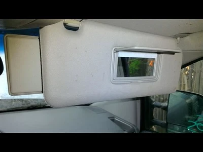 Parasol derecho pasajero iluminado para 04-15 ARMADA 8403118 Foto 1 de 4