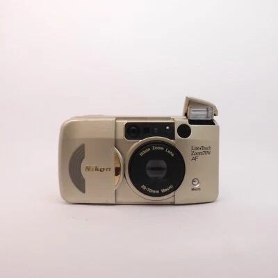 NIKON Lite Touch 70W Fotocamera Analogica Compatta Vintage [NON FUNZIONANTE] - Immagine 1 di 4