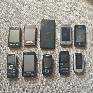 Job Lot Of 10 X Samsung Mobile Phones For Spares Or Repairs Gold Recovery - Afbeelding 1 van 23