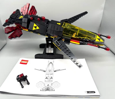 LEGO 40580 Space Blacktron Cruiser con minifigura robot y libro de instrucciones Foto 1 de 4