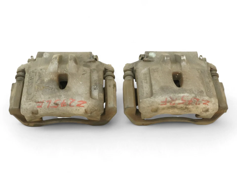 Juego de 2 pinza freno delantero derecho izquierdo Jaguar Vanden Plas X350 2004-2005 Foto 1 de 4