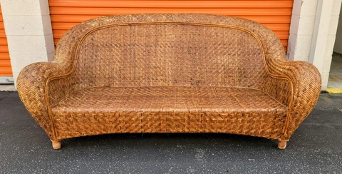 AMAZING! Vintage 1970's Wicker/Rattan Sculpted Sofa Couch In Great Condition!! Cover
