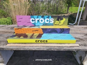 Crocs Espositore per negozio di scarpe al dettaglio in plastica/vinile 36x15x9 pollici - Foto 1 di 3