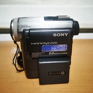 Camescope Sony Handycam DCR-PC350E Mini DV - Photo 1/7