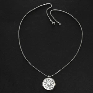 Edelstahl Halskette Kette Silberfarben Mandala Strass Anhänger Kette Blume Damen - Bild 1 von 4
